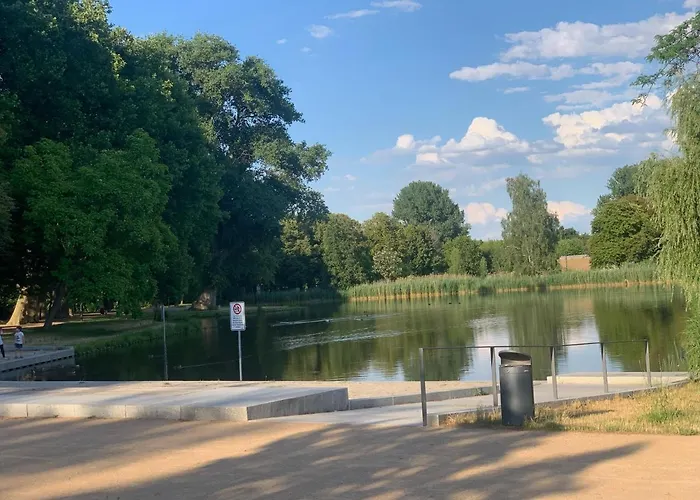 11 Burg bei Magdeburg